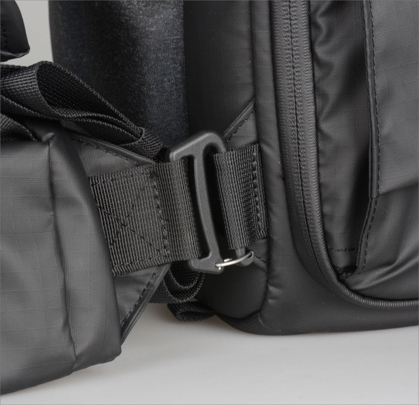 Summit Creative Medium Metropolis 22L Backpack